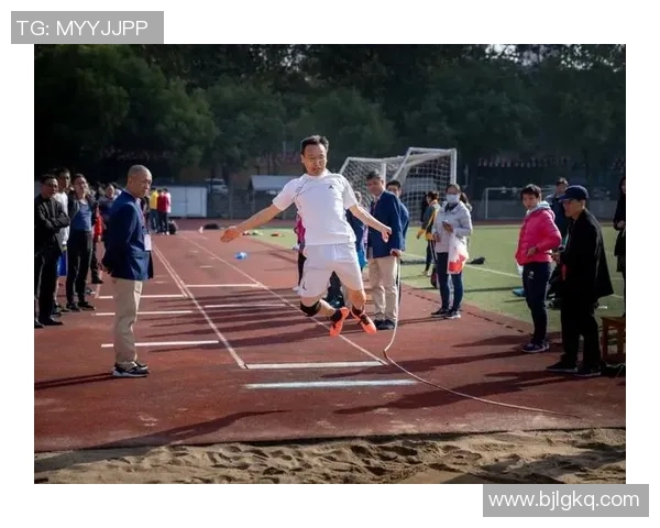 全国锦标赛特别报道：成都篮球队不屈不挠的奋斗历程与荣耀时刻