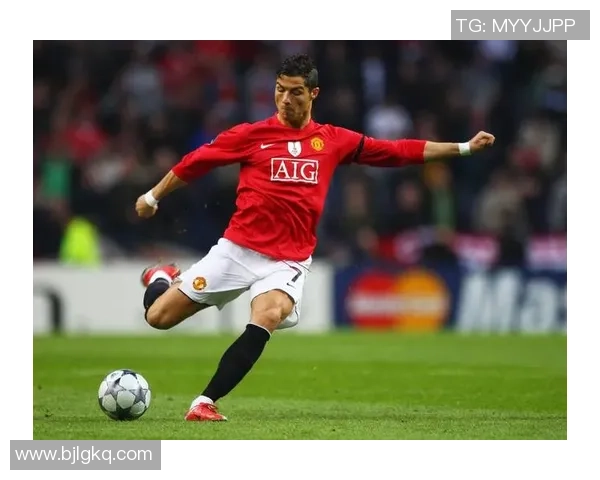 足球波特的传奇之路：从青涩少年到世界顶级球员的成长故事