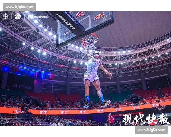 篮球全明星赛精彩瞬现球星对决点燃赛场激情与热血瞬间